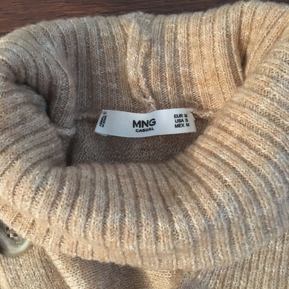 Mango Dolman Sleeve Sweater -Size US Small - Picture 4 of 6